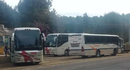 Normalistas retienen autobuses en Morelia, Michoacán