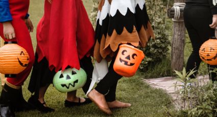 EEUU restringe a personas condenadas por pedofilia dar dulces a niños en Halloween