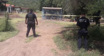 Abandonan restos de dos hombres baleados en Apatzingán