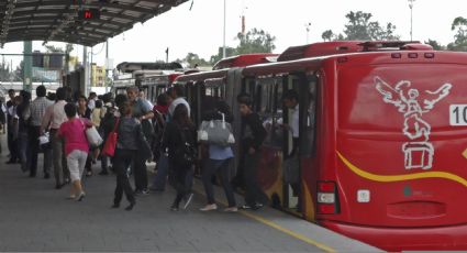 Suspenden servicio de estación Terminal 1 del Metrobús por bloqueos en AICM