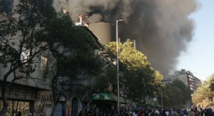 Histórico Cine de Arte en Chile se incendia en jornada de protestas (VIDEO)