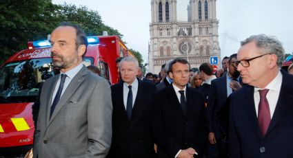 Macron acude a Notre Dame para seguir las labores para combatir el incendio (VIDEO)