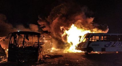 Se incendian 30 unidades de transporte en El Marqués, Querétaro