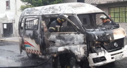 Incendian unidad del transporte público en Edomex y secuestran al chofer