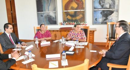 Ebrard se reúne con Rigoberta Menchú; presenta Plan de Desarrollo Integral