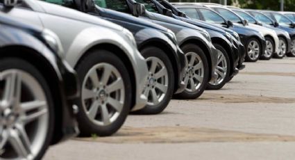 Venta de vehículos ligeros desciende 25.5% en marzo: INEGI
