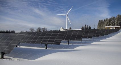 Energías renovables van a continuar: AMLO