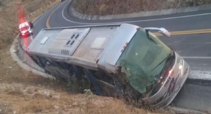 Siete muertos y 10 lesionados en accidente carretero, en Acambay, Edoméx 