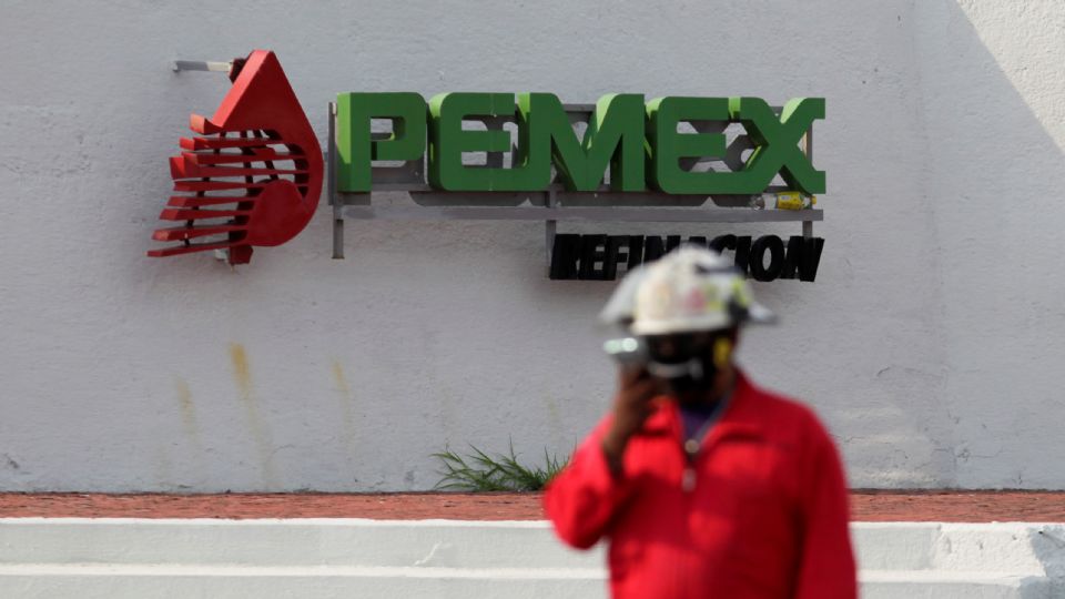El IMCO dice que la deuda de Pemex roza los 3 billones de pesos.