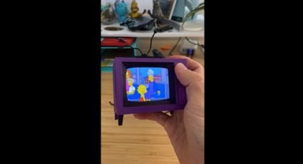 Fan crea mini televisor de Los Simpson ¿Quieres la tuya?