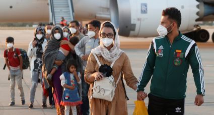 EU espera que afganos puedan alcanzar el Aeropuerto de Afganistán