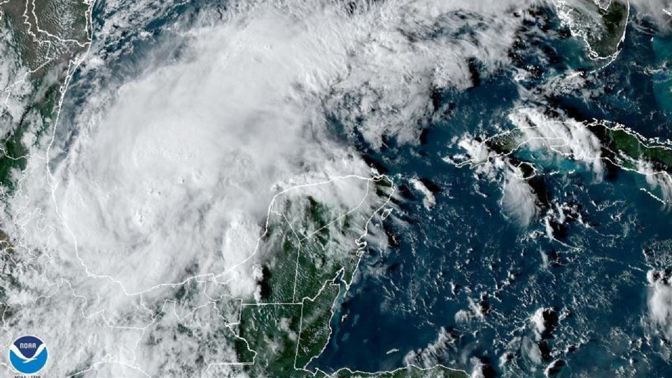 Vista satelital de la tormenta tropical 'Karl'.