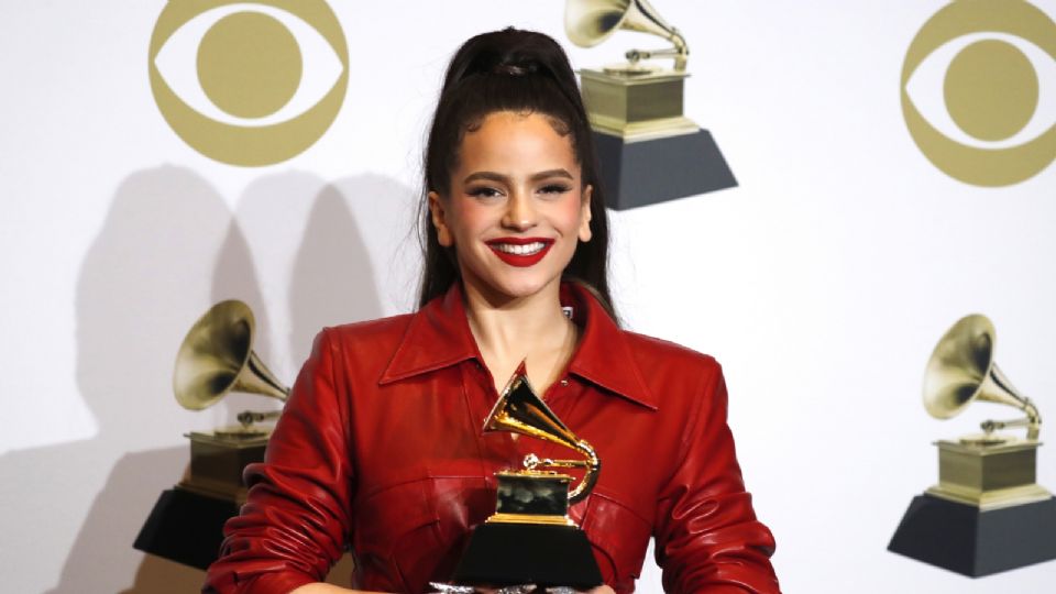 Rosalía es una de las mujeres con mayor éxito en la industria musical actual.