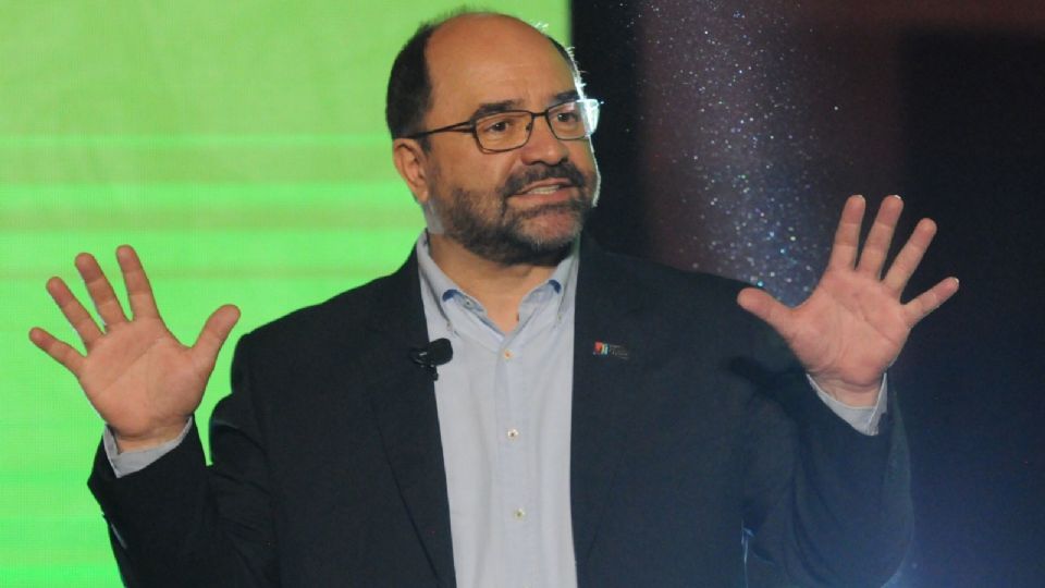 Emilio Álvarez Icaza, coordinador del Grupo Plural en el Senado.