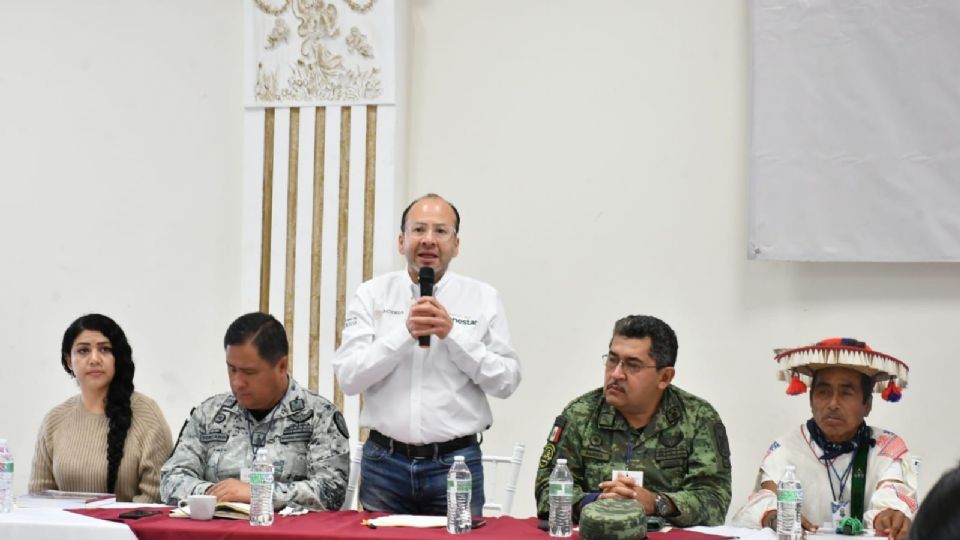 Dependencias del Gobierno y autoridades tradicionales del pueblo wixárika acudieron a la segunda jornada de trabajo.