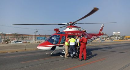 Trasladaron en helicóptero a una mujer lesionada en accidente de la México-Puebla: VIDEO