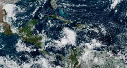 Tormenta tropical ‘Lisa’ se fortalece mientras se acerca a costas de Belice