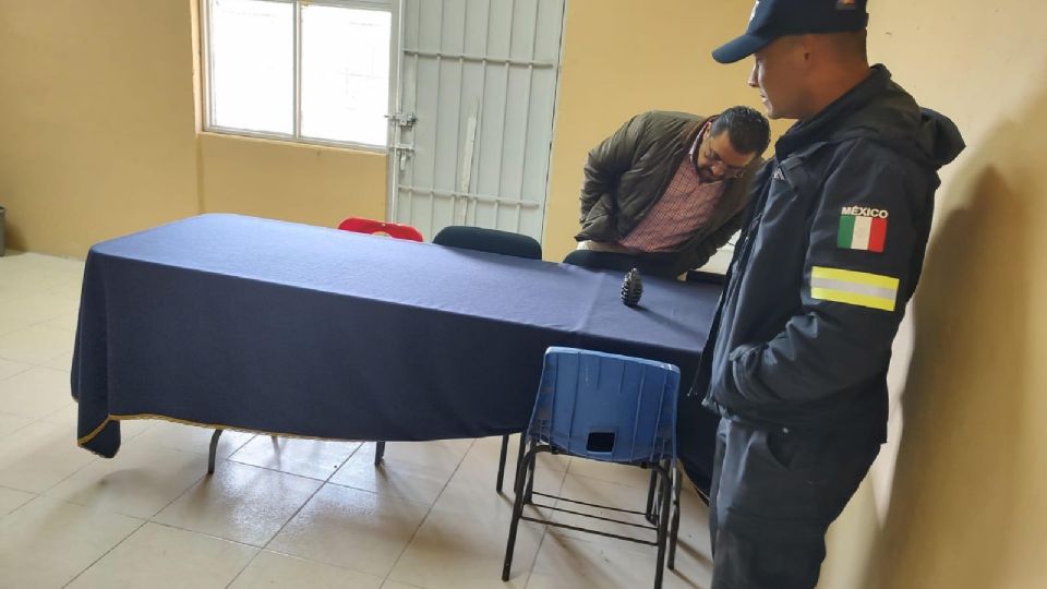 El juguete causó movilización de policías en una secundaria de Almoloya.