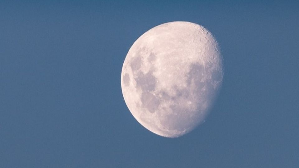 La nave espacial Orion está en su punto más cercano a la luna.