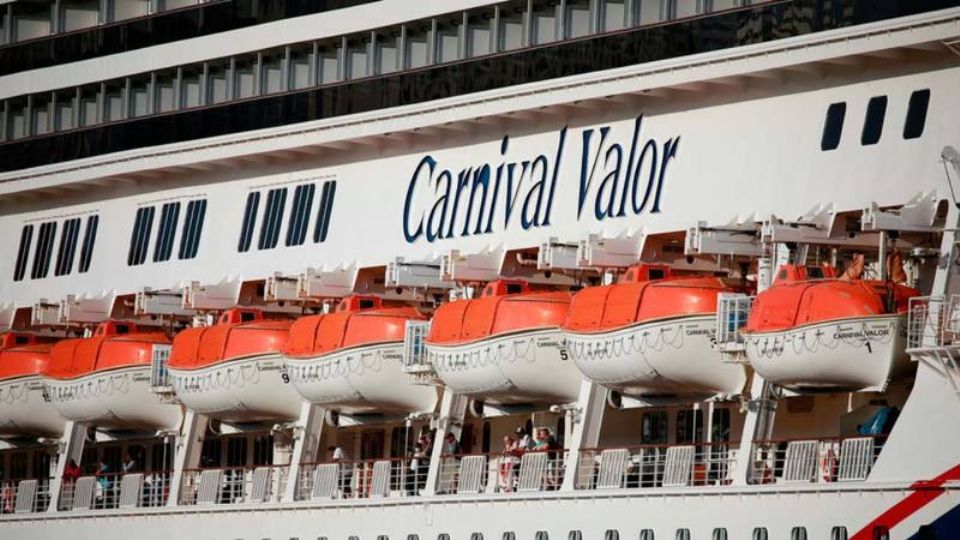 Cruceo Carnival Valor