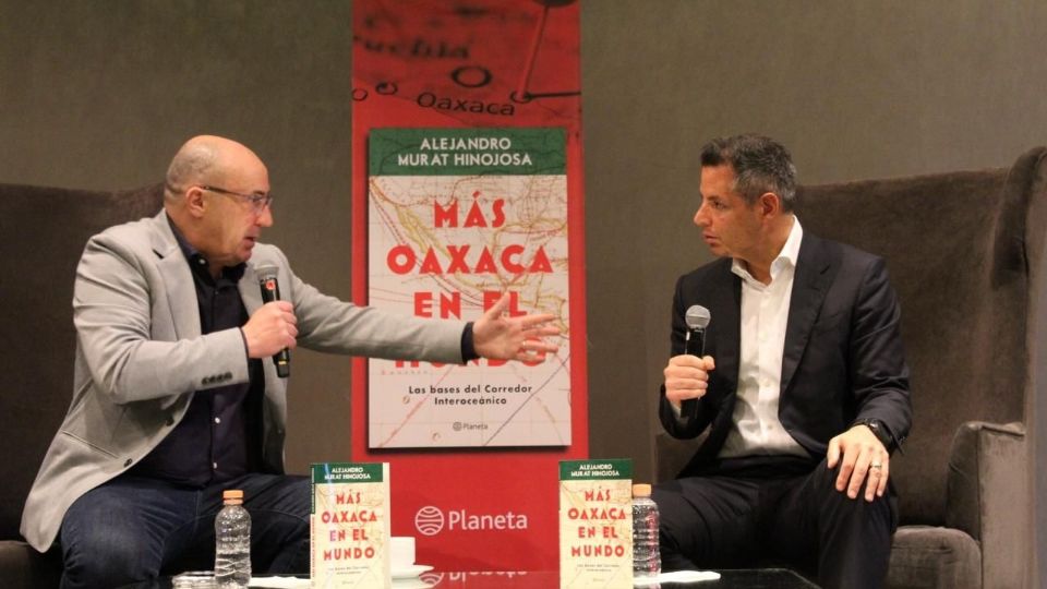 Murat Hinojosa dialogó sobre su obra con el escritor Julio Patán