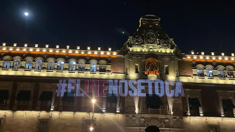 'El INE no se toca' en Palacio Nacional.