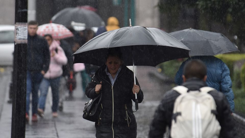 Para la CDMX y el Edomex se esperan lluvias aisladas.