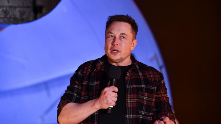 Elon Musk sigue interesado en adquirir Twitter y pondrá de su propio dinero