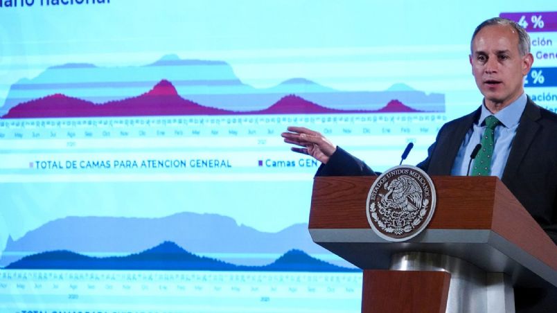 CIUDAD DE MÉXICO, 19ABRIL2022.- Andrés Manuel López Obrador, presidente de México, en compañía de Jorge Alcocer, secretario de salud; Luis Cresencio Sandoval, secretario de la Defensa Nacional; Hugo López-Gatell, subsecretario de Prevención y Promoción de la Salud, y Marcelo Ebrard, secretario de Relaciones Exteriores, encabezó la conferencia de prensa matutina con motivo del informe del Pulso de la Salud. En donde dio a conocer los avances respecto a la pandemia por Covid-19, así como la distribución de medicamentos.
FOTO: GALO CAÑAS/CUARTOSCURO.COM