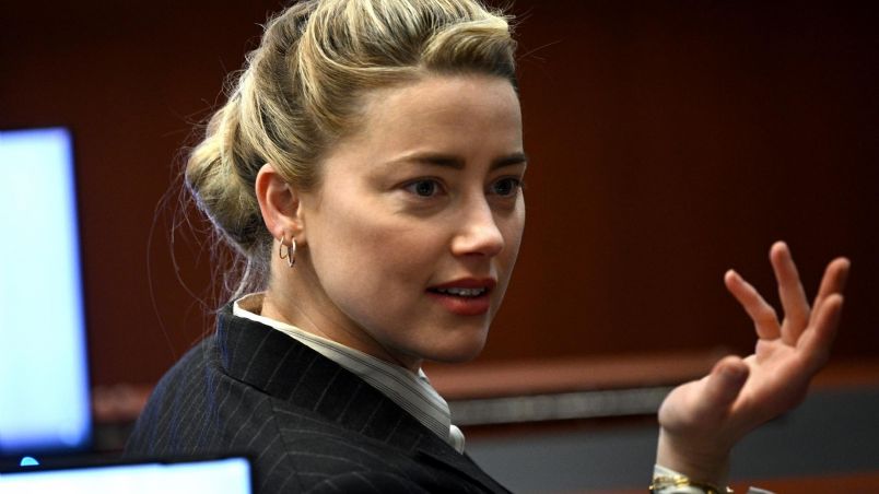 Amber Heard se vio acorralada por el trabajo de esta joven abogada