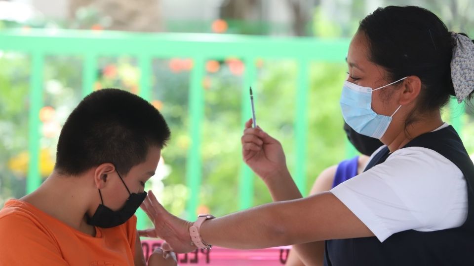 Jornada de vacunación anticovid en niñas y niños de 12, 13 y 14 años