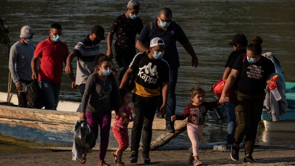 Migrantes en la frontera con EU.