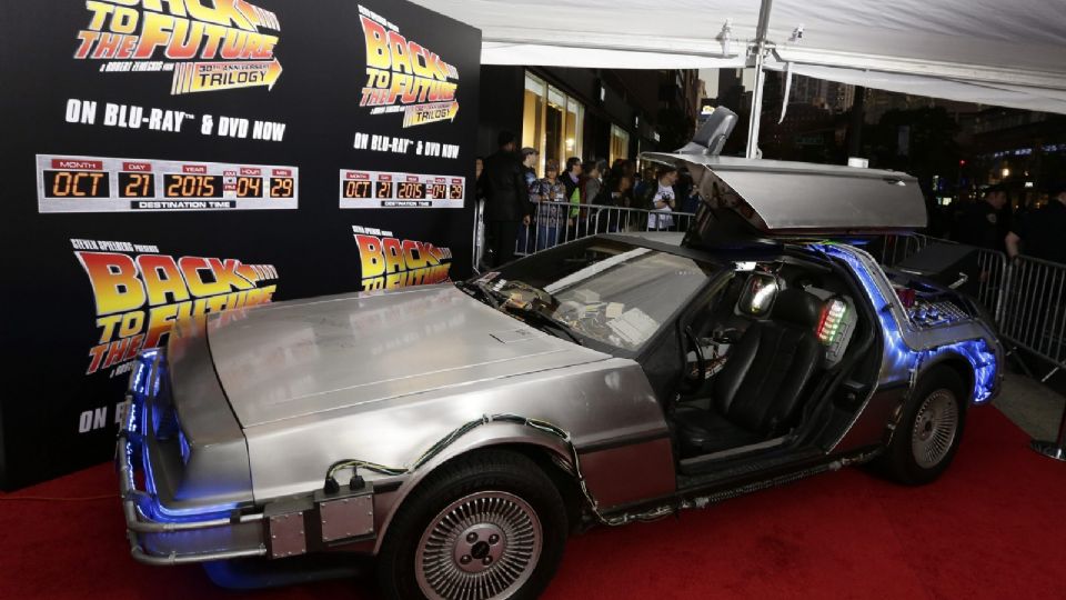 DeLorean DMC-12 en la celebración del 30 Aniversario de la Trilogía Volver al Futuro (2015)