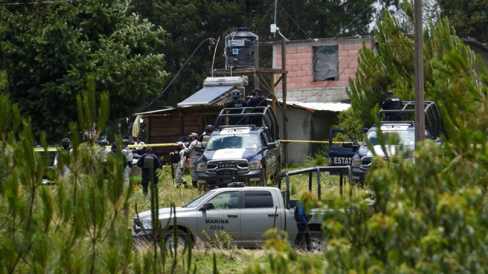 Bajo un fuerte operativo de seguridad ingresó SEMEFO a la comunidad de Palo Amarillo en Texcaltitlán donde se registró un enfrentamiento.