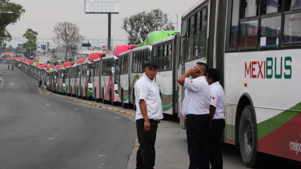 Giovanna y su hermanita fueron atropelladas al cruzar el paso del mexibus