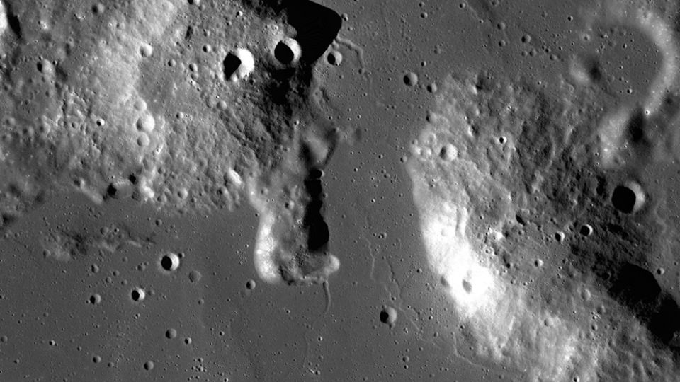 Vista de la Luna desde el espacio