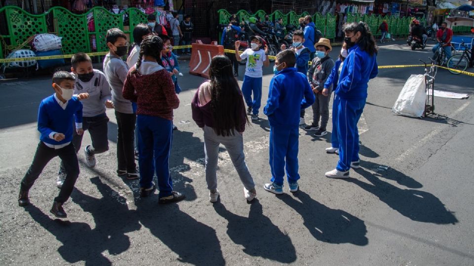 Educación alimentaria en todas las escuelas de país, pide diputado