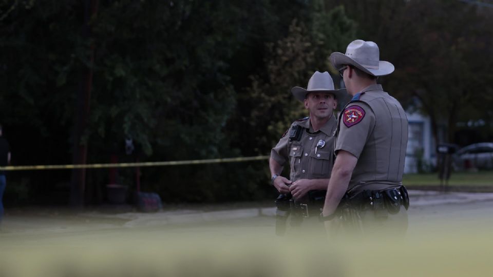 Policías de Uvalde tardaron en atacar al tirador en Texas