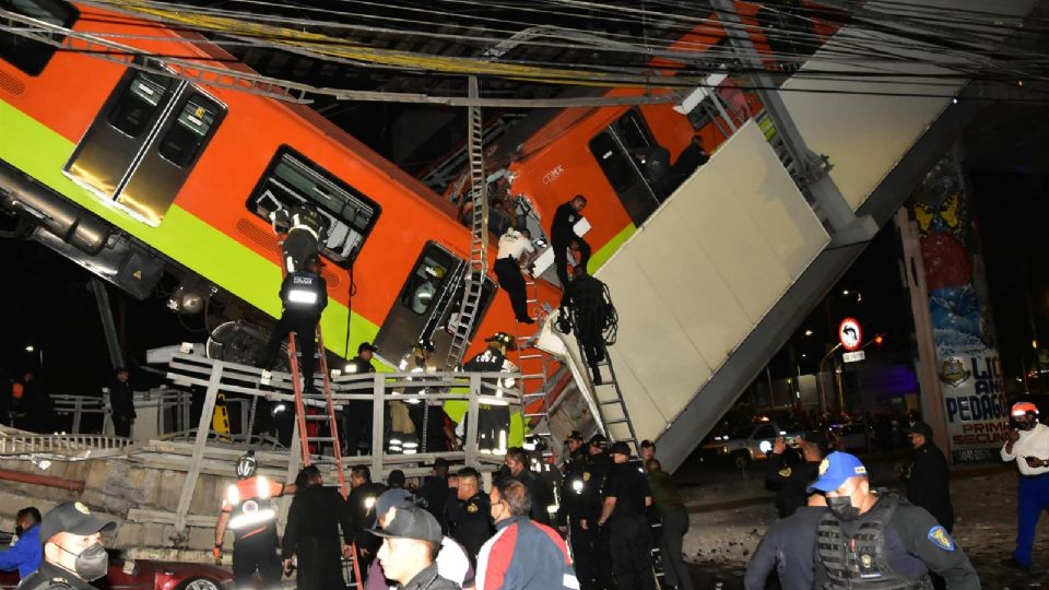 Desplome de la Línea 12 del Metro.