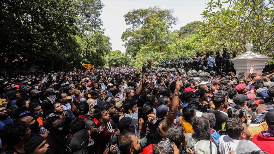 Protestas en Sri Lanka propiciaron la huida del mandatario