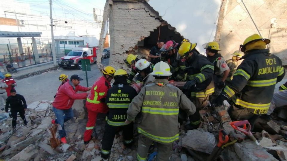 Explosión en Guadalajara, deja un muerto y 5 personas heridas.