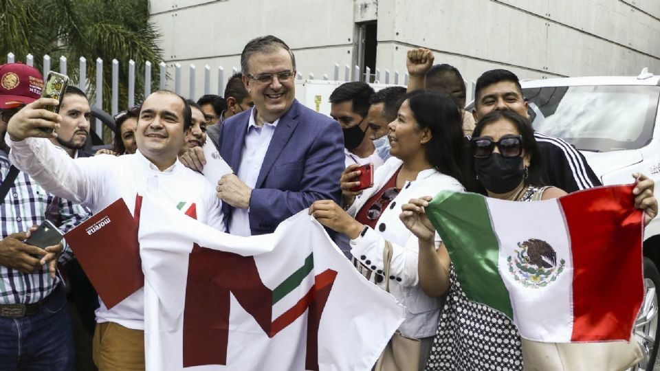 Marcelo Ebrad, fue invitado especial en el primer Encuentro Nacional de Diputados Locales y Regidores de Morena.