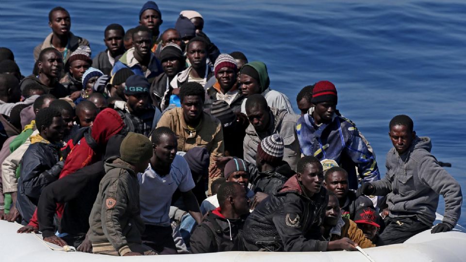 A lo largo del año migrantes buscan llegar a Libia para  navegar y llegar al viejo continente