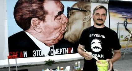 Muere Dmitri Vrubel, el pintor del famoso beso en el Muro de Berlín