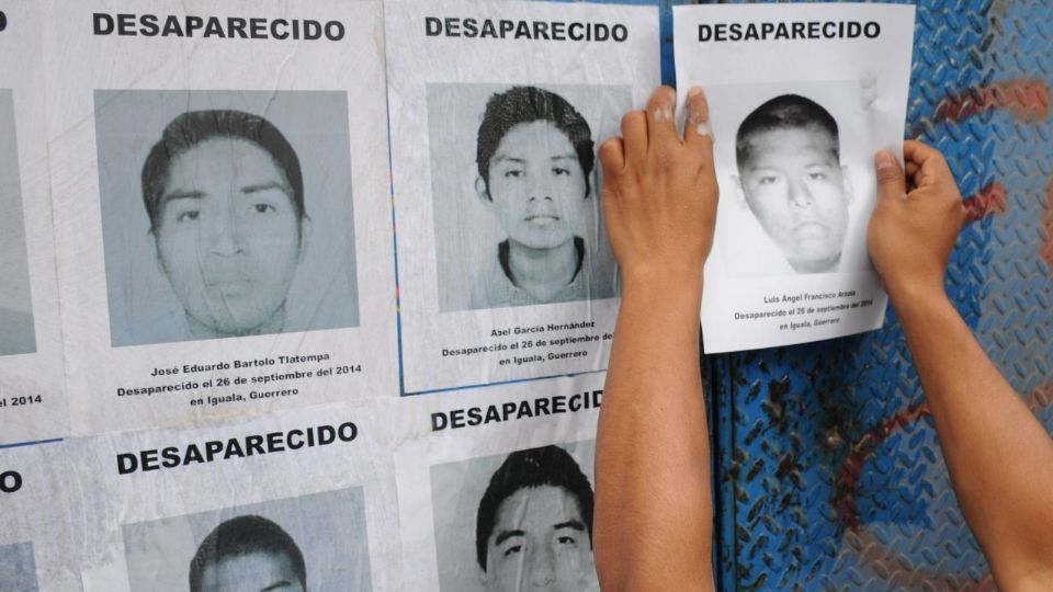 Glorieta Desaparecidos Ayotzinapa.
