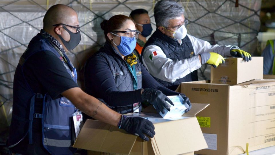 Cargamento de insumos médicos para utilizar en pacientes de Covid-19 al Aeropuerto Internacional de la Ciudad de México procedente de China, el 3 de mayo de 2020 (Imagen Ilustrativa=)