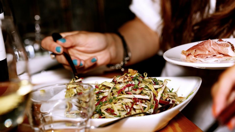 Se abre primer restaurante comunitario en Bélgica.