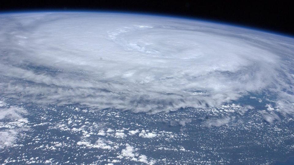 Remanentes de potencial ciclón tropical ‘Cuatro’ provocarán lluvias puntuales muy fuertes.