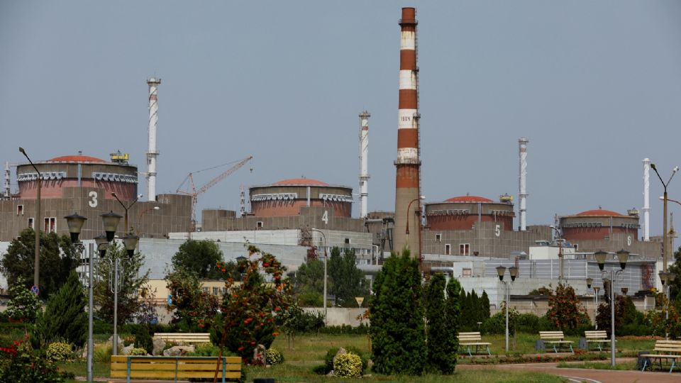 La central nuclear de Zaporiyia en el transcurso del conflicto entre Ucrania y Rusia a las afueras de la ciudad de Energodar.