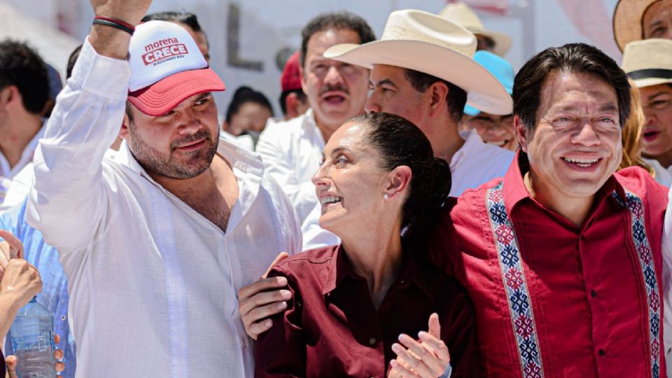 Claudia Sheinbaum y Mario Delgado, durante el mitin de Morena en Torreón, Coahuila, al cual acudieron los candidatos a la gubernatura de este partido que se llevarán a cabo el próximo año. El 26 de junio de 2022.